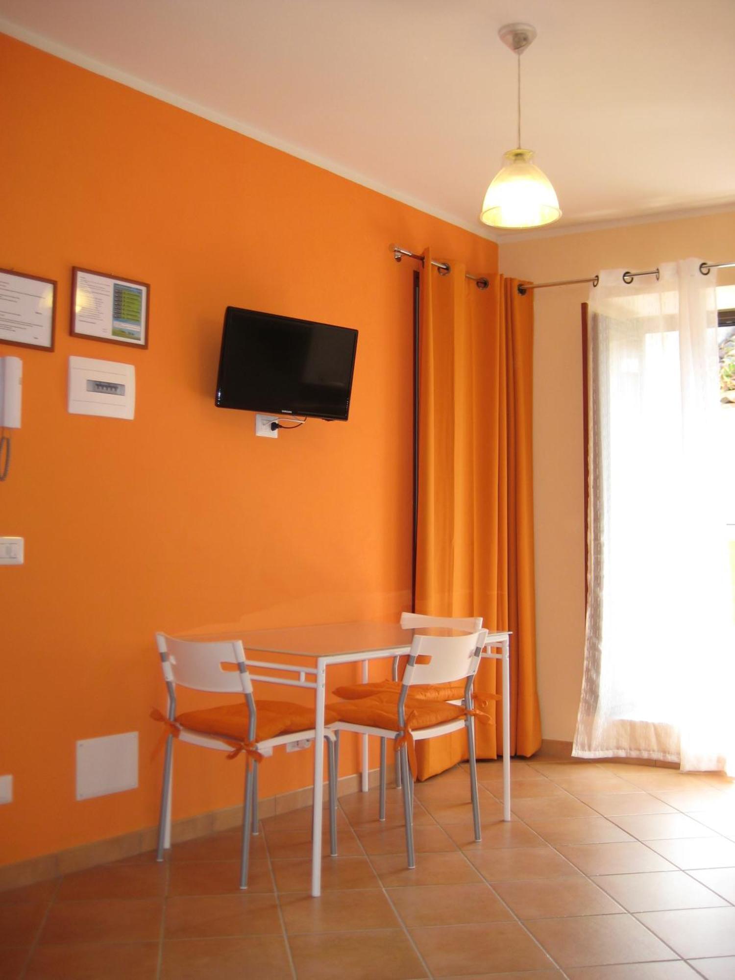 Gaia Holidays Apartments Чефалу Номер фото
