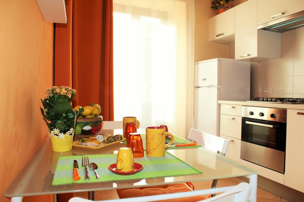 Gaia Holidays Apartments Чефалу Экстерьер фото