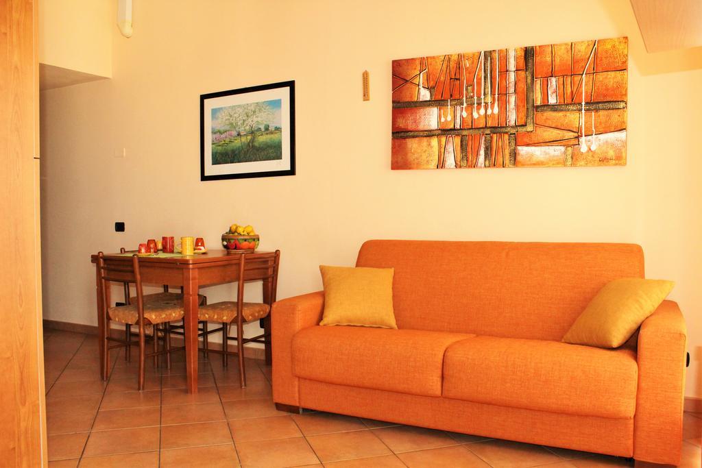 Gaia Holidays Apartments Чефалу Экстерьер фото