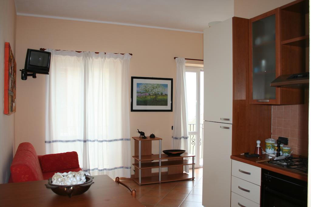 Gaia Holidays Apartments Чефалу Номер фото